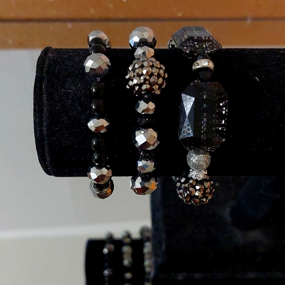 Handmade Elastic Black and Silver Bracelet Set